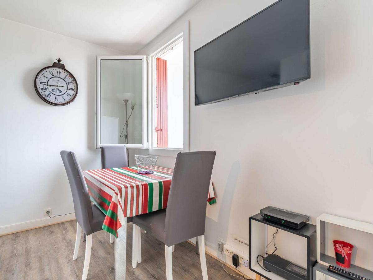 Joli Studio En Centre-Ville Avec Parking, Animaux Admis - Fr-1-2-304 Hendaye Εξωτερικό φωτογραφία